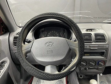 Hyundai Accent, 2005г, передний привод, механика