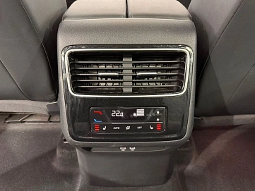 Volkswagen Tavendor, 2025г, полный привод, робот
