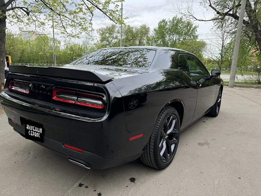 Dodge Challenger, 2022г., задний привод, автомат