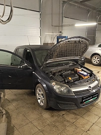Opel Astra, 2006г, передний привод, механика