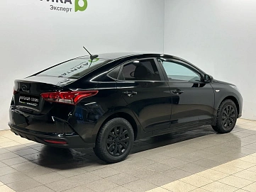 Hyundai Solaris, 2021г, передний привод, автомат