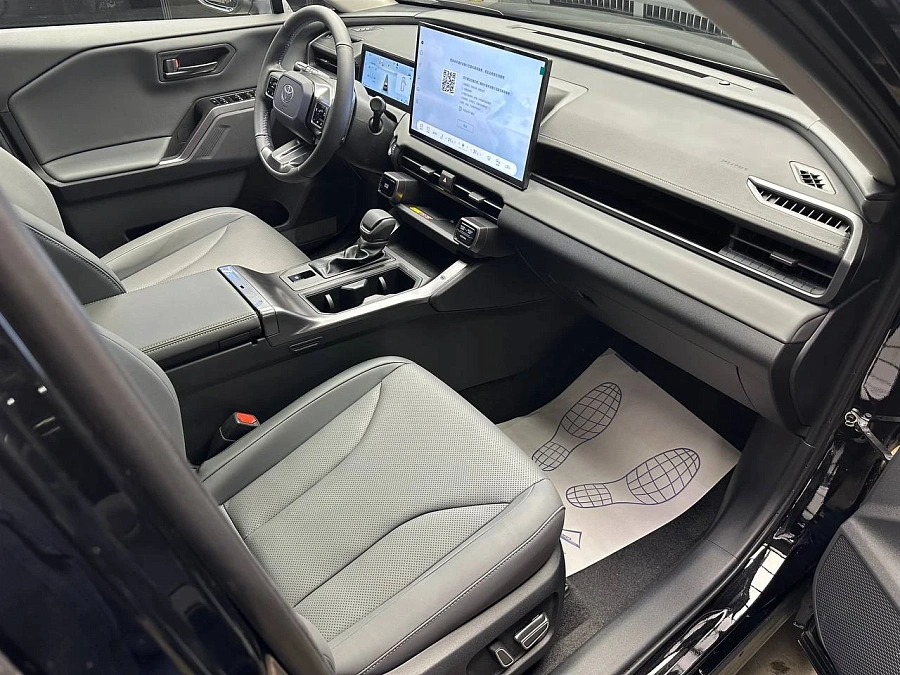 Toyota RAV4, 2026г., полный привод, вариатор