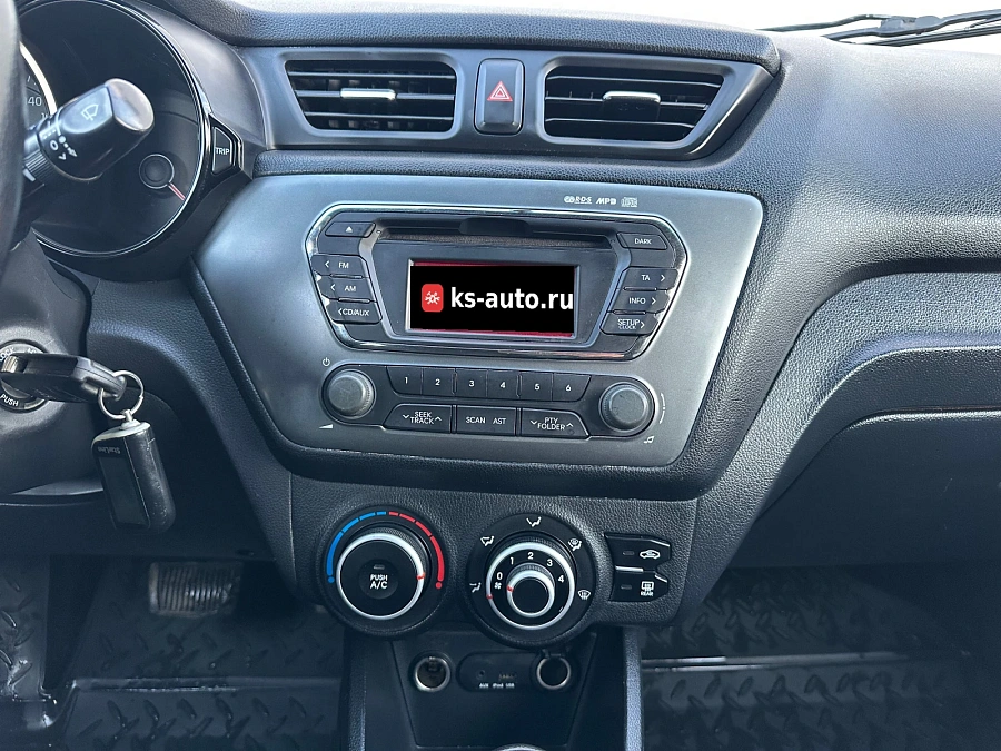 Kia Rio, 2013г., передний привод, автомат