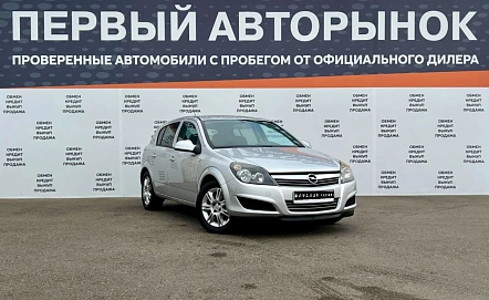 Opel Astra, 2010г, передний привод, механика
