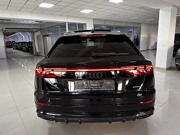 Audi Q8, 2025г, полный привод, автомат
