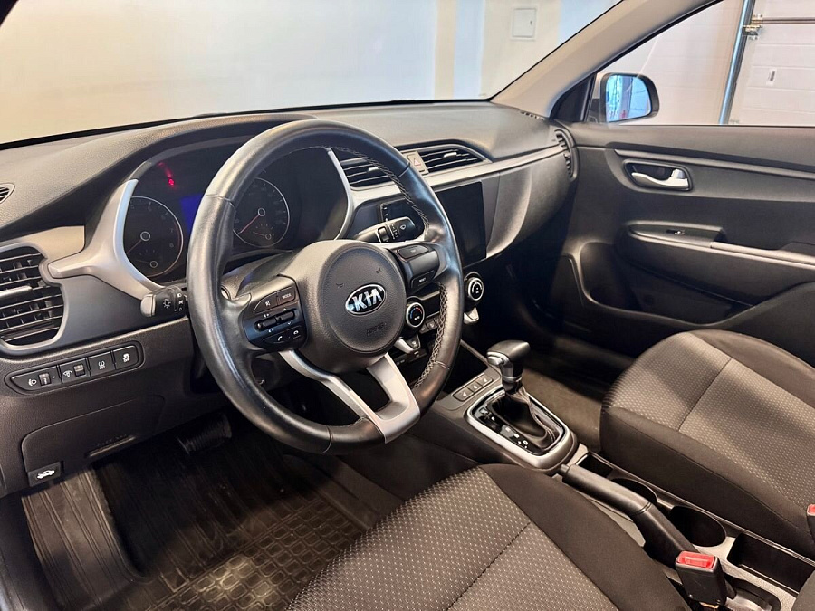 Kia , 2020г., передний привод, автомат