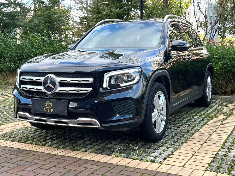 Mercedes-Benz GLB, 2021г., передний привод, робот