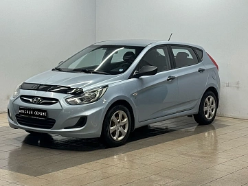 Hyundai Solaris, 2012г, передний привод, механика