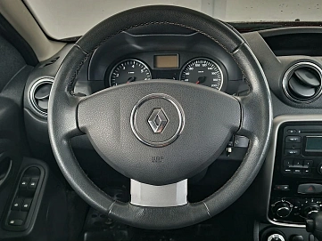 Renault Duster, 2014г, передний привод, автомат