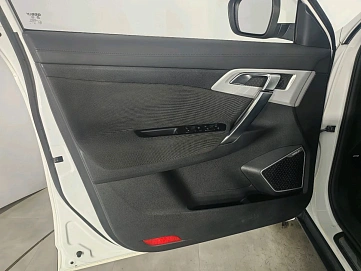 Geely Atlas, 2019г, передний привод, автомат