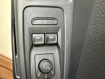 Volkswagen Caddy, 2025г, передний привод, робот