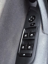 BMW X1, 2011г, задний привод, автомат