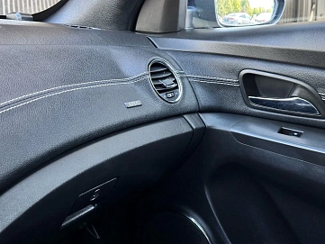 Chevrolet Cruze, 2011г, передний привод, механика