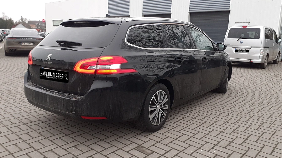 Peugeot 308, 2020г., передний привод, автомат