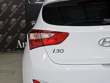 Hyundai i30, 2015г, передний привод, автомат