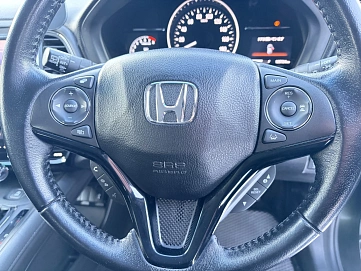 Honda Vezel, 2017г, передний привод, вариатор