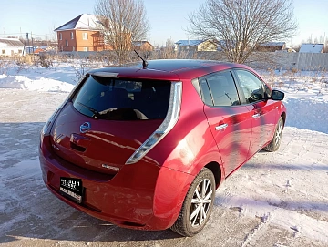 Nissan Leaf, 2015г, передний привод, автомат