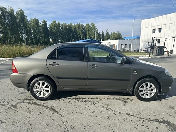 Toyota Corolla, 2003г, передний привод, механика