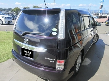 Toyota ISis, 2012г, передний привод, вариатор