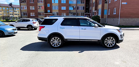 Ford Explorer, 2017г, полный привод, автомат