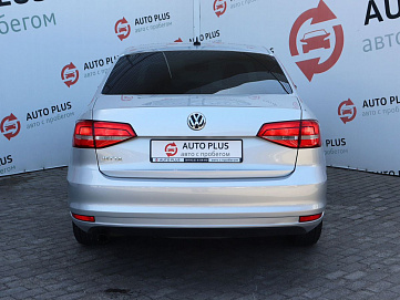 Volkswagen Jetta, 2015г, передний привод, механика