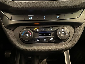 Lada (ВАЗ) Vesta, 2021г, передний привод, механика