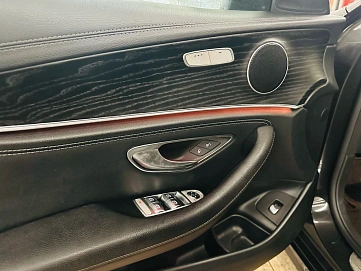 Mercedes-Benz E-Класс, 2020г, полный привод, автомат