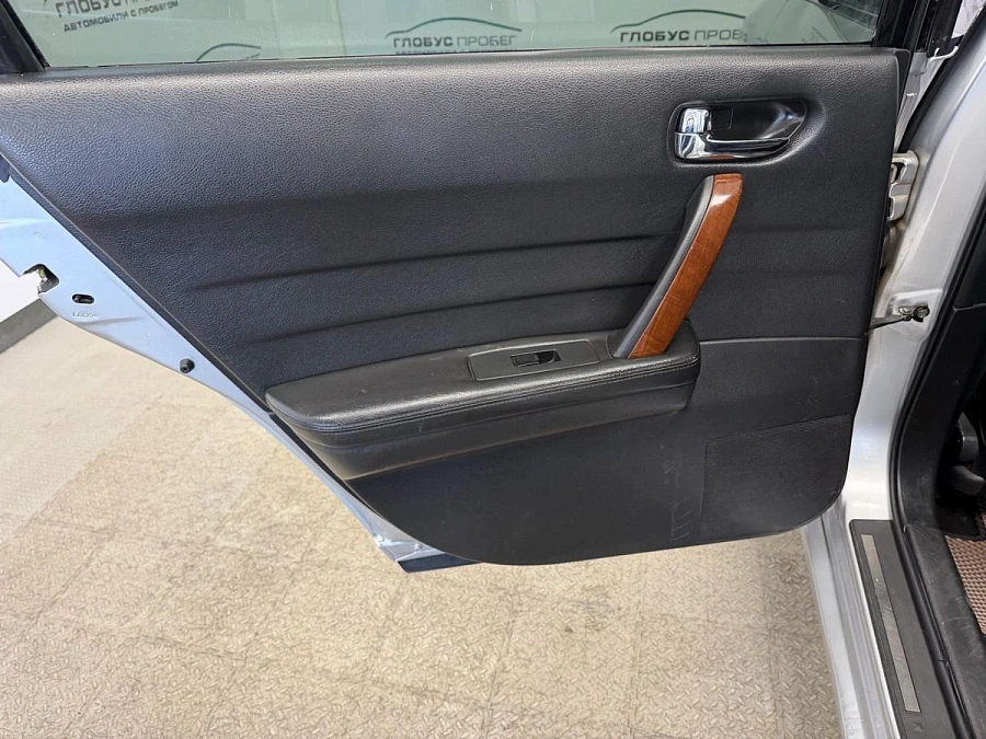 Nissan Teana, 2006г., передний привод, автомат
