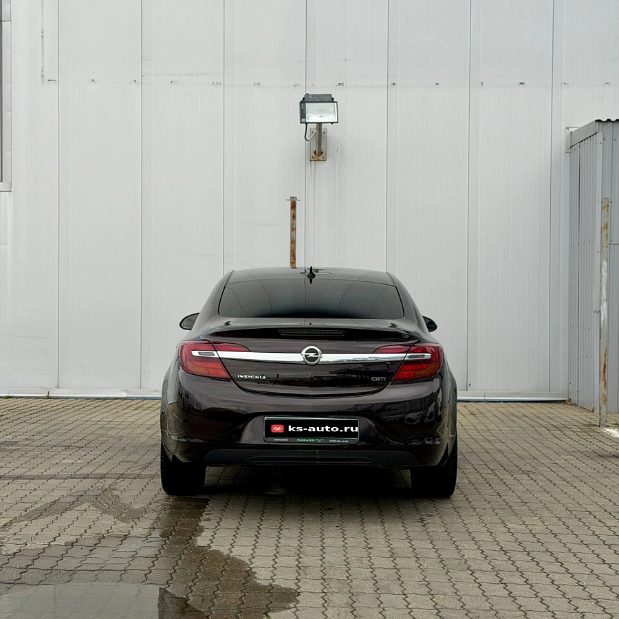 Opel Insignia, 2014г., передний привод, автомат