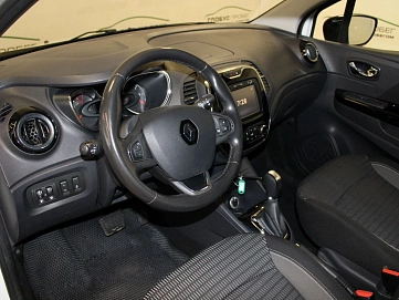 Renault Kaptur, 2017г, передний привод, автомат