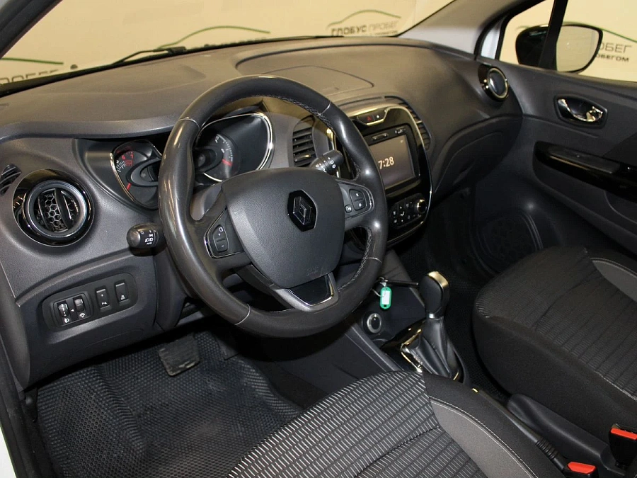 Renault Kaptur, 2017г., передний привод, автомат