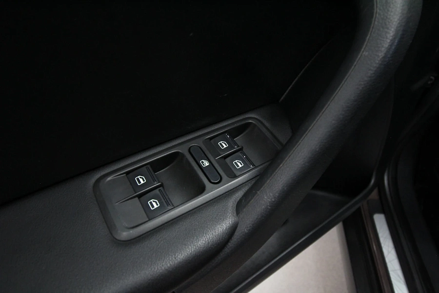 Skoda Yeti, 2015г., передний привод, робот