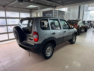 Chevrolet Niva, 2015г, полный привод, механика