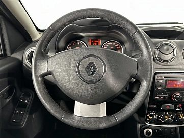 Renault Duster, 2013г, полный привод, механика