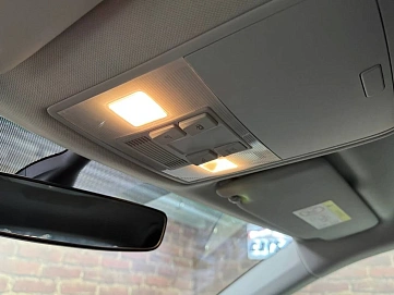 Skoda Superb, 2022г, передний привод, робот