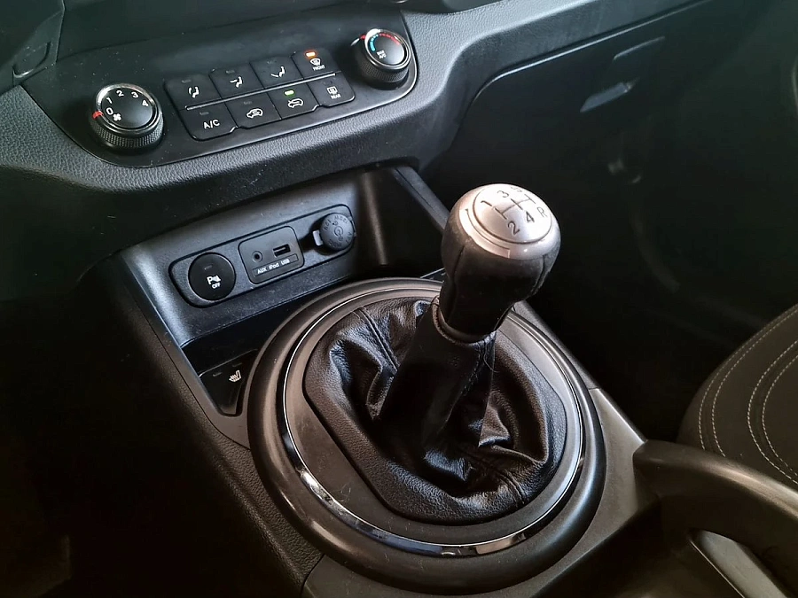 Kia Sportage, 2010г., передний привод, механика
