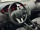 Kia Ceed, 2010г., передний привод, механика