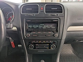 Volkswagen Golf, 2011г., передний привод, робот