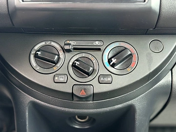 Nissan Note, 2011г, передний привод, механика