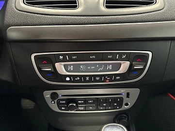 Renault Megane, 2014г, передний привод, автомат