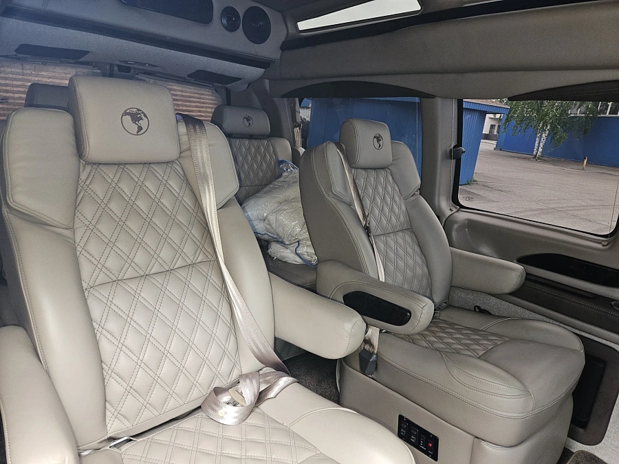 GMC Savana, 2023г., полный привод, автомат