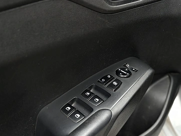 Hyundai Solaris, 2021г., передний привод, автомат