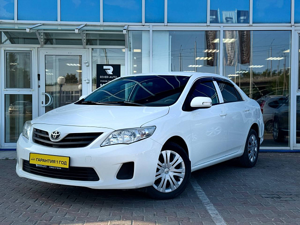 Toyota Corolla, 2012г., передний привод, автомат