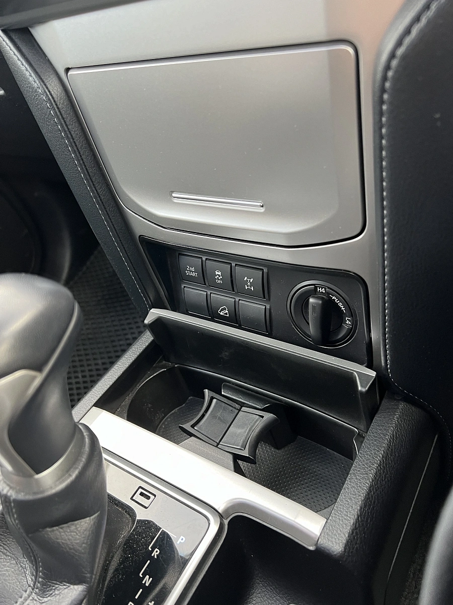 Toyota Land Cruiser Prado, 2020г., полный привод, автомат