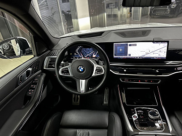 BMW X5, 2024г, полный привод, автомат