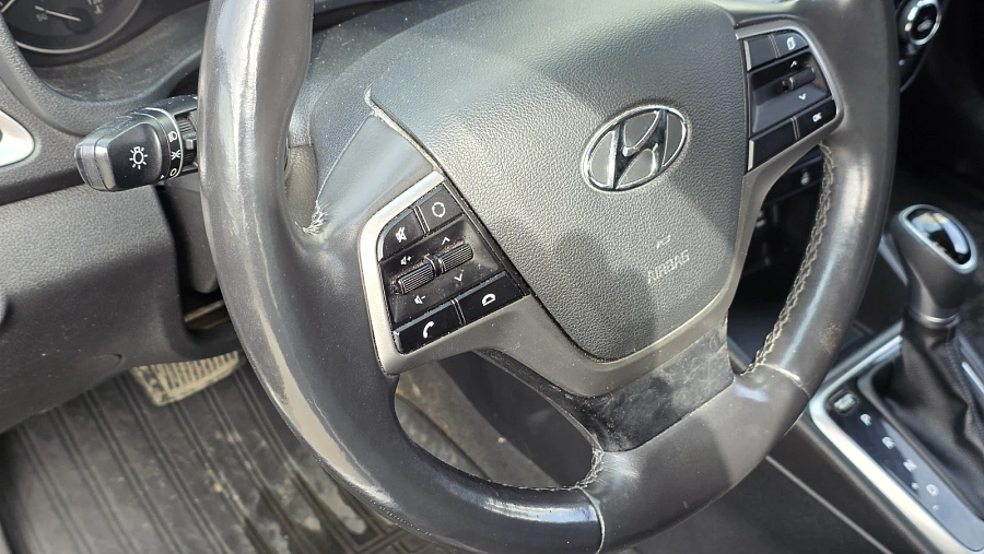 Hyundai Solaris, 2017г., передний привод, автомат