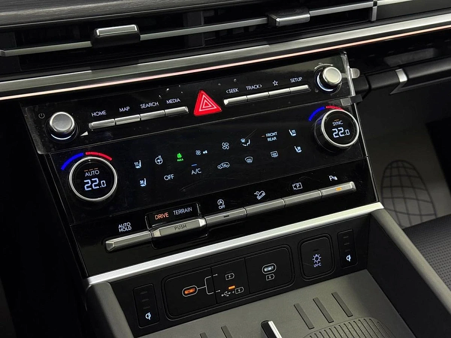 Hyundai Santa Fe, 2024г., полный привод, автомат