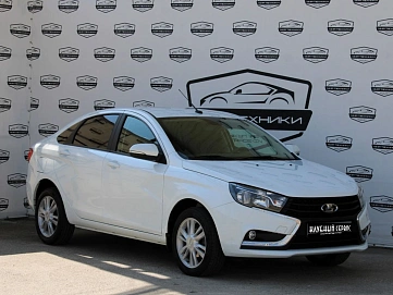 Lada (ВАЗ) Vesta, 2019г, передний привод, механика