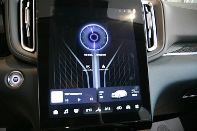 Hongqi HS3, 2025г, передний привод, робот