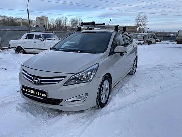 Hyundai Solaris, 2015г, передний привод, автомат
